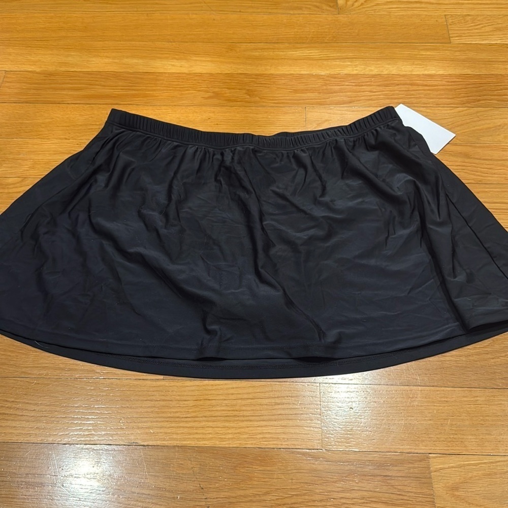 NWT Swimsuit for all black swim skirt size 20.